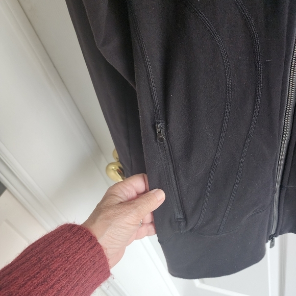 LULULEMON Hooded Stride Jacket Stand Up Collar Full Zip Yoga Athletic Running - Picture 6 of 7